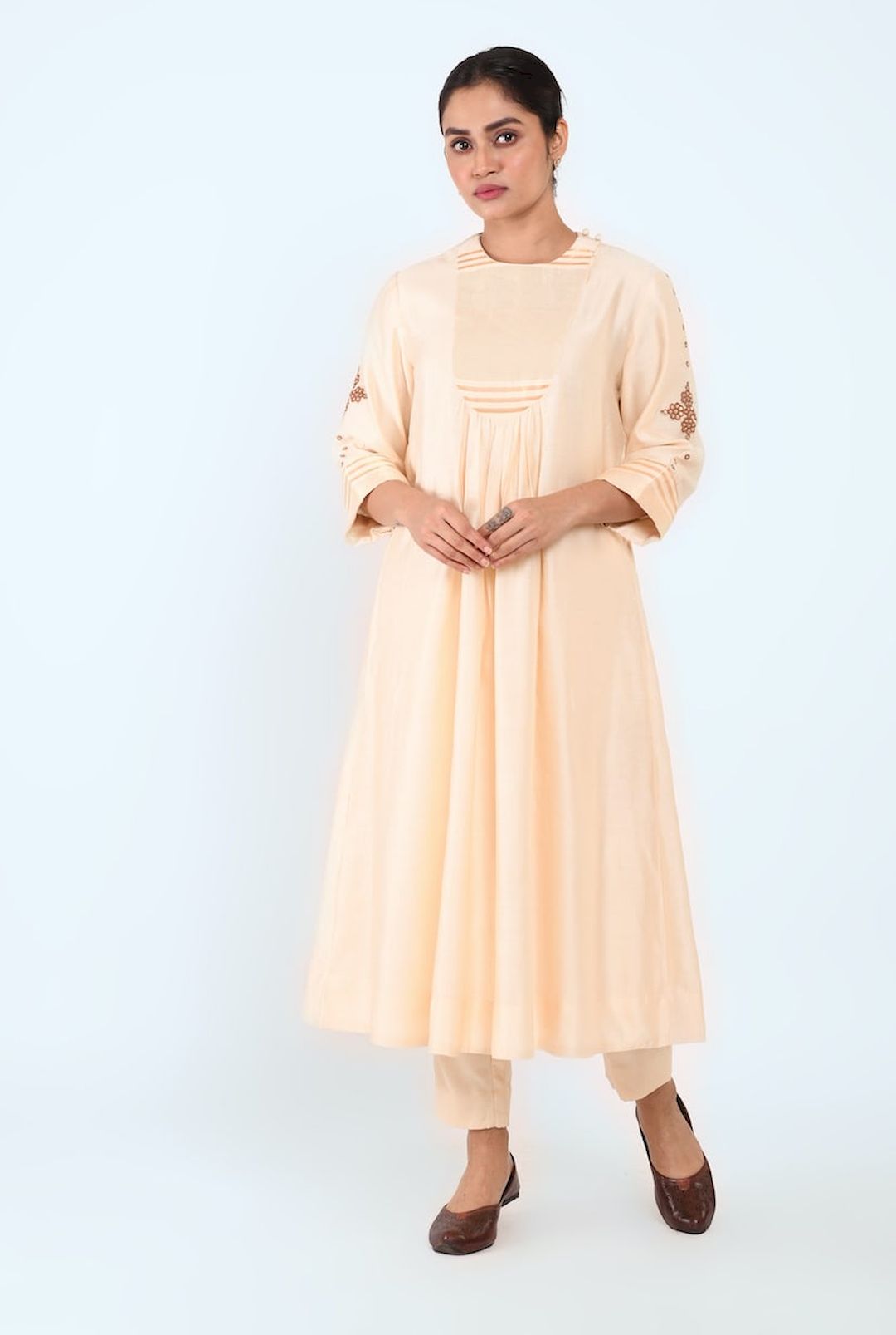 Temple Yoke Gather Kurta (Ivory) - Prashant Chouhan