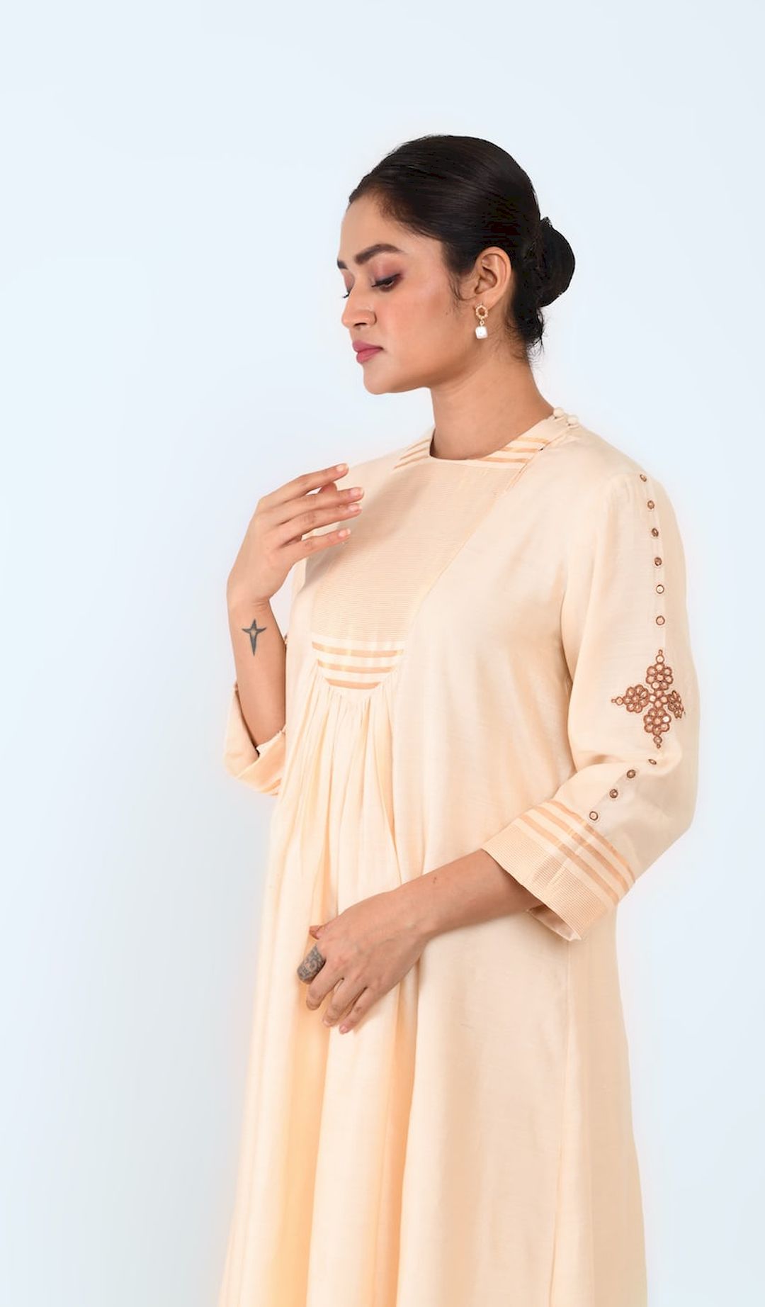 Temple Yoke Gather Kurta (Ivory) - Prashant Chouhan