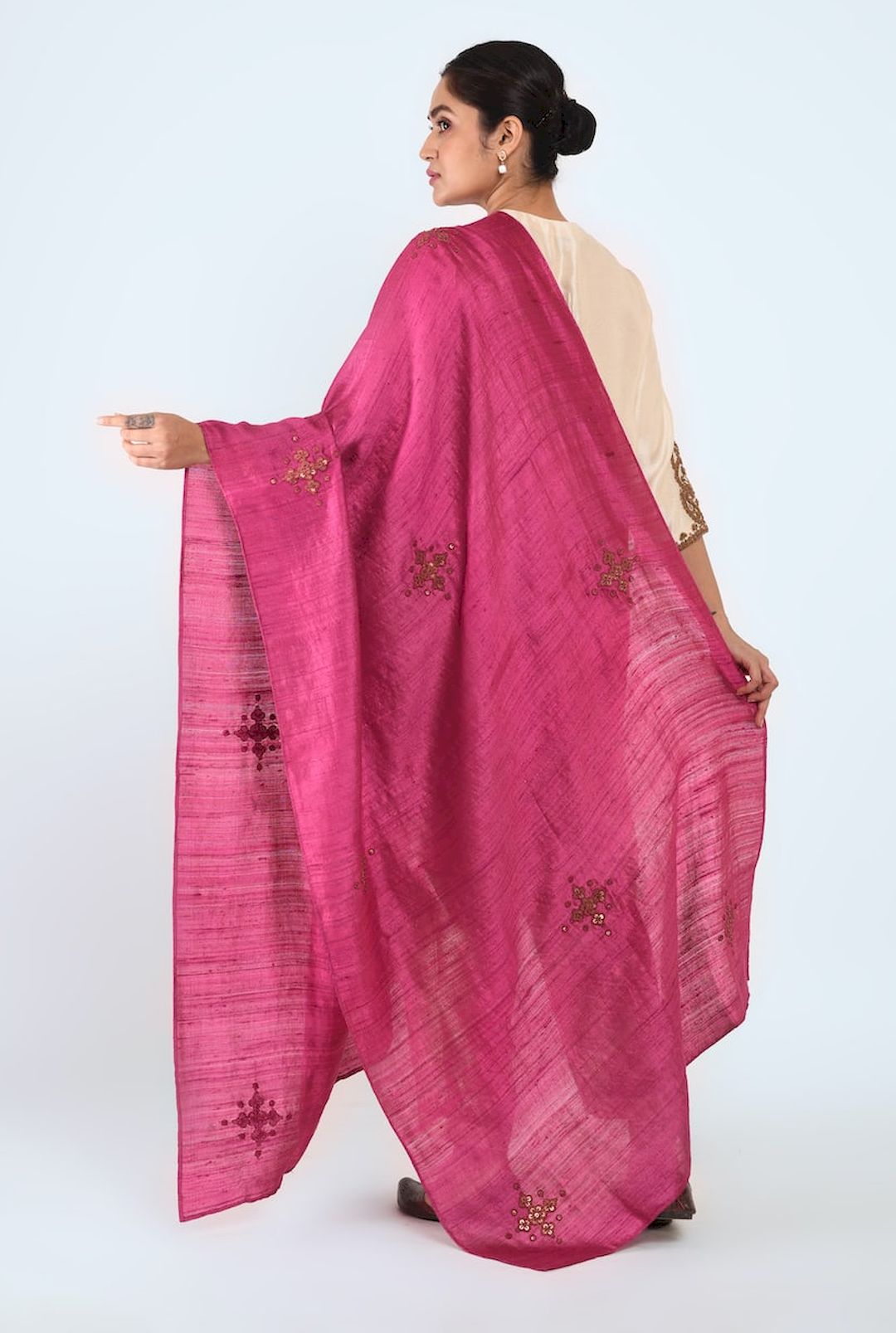 Pink Dupatta With Hand Embroidery Bootas - Prashant Chouhan