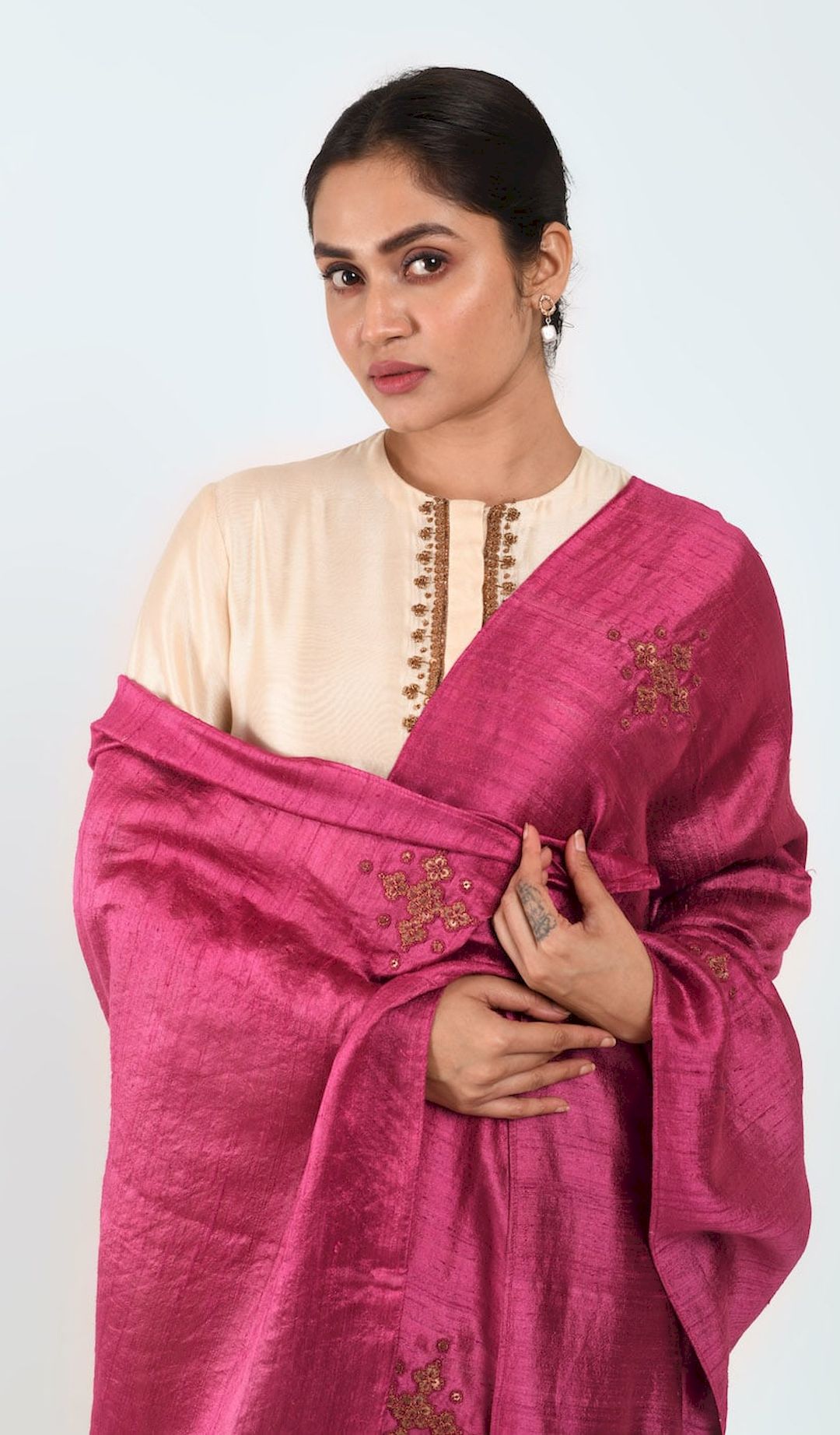 Pink Dupatta With Hand Embroidery Bootas - Prashant Chouhan