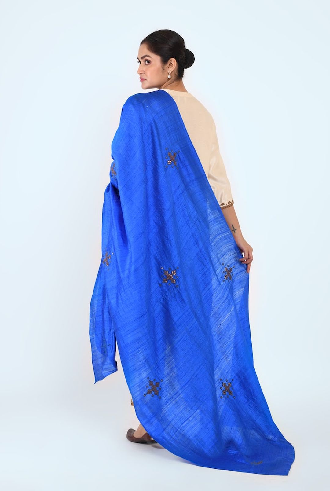 Royal Blue Dupatta With Hand Embroidery Bootas - Prashant Chouhan